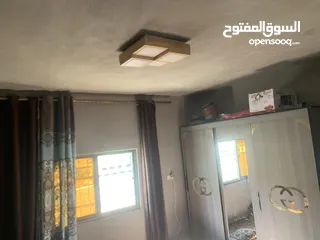  14 بيت للبيع مستقل وقوشان مفروز