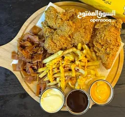 2 مطعم . شاورما . بروستد . زنجر . فروج . وسناكات  شغال 100%  للبيع أو للإيجار والضمان  بكامل المعدات..