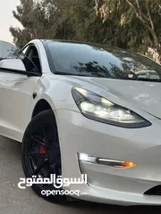  11 تسلا موديل 3 لون أبيض لؤلؤي 2022 Tesla model 3 . 2022