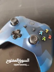  4 يد اكس بوكس ون