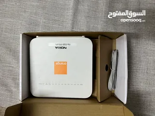  1 راوترات +مقوى اشارة بحالة ممتازة للبيع - Orange وZain