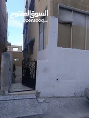  2 عمارة قابلة للاستثمار للبيع  بسعر مغري جدا..بداعي السفر مفصلة من اربع طوابق وروف سوبر سوبر ديلوكس