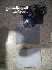  1 للبيع اجهزت بلستيشن1 وا2 وحد معها يد وحدا وحدا ولا اشي مع ولابتوب للتعليم مع شاحن وبطريتين لتواصل خا