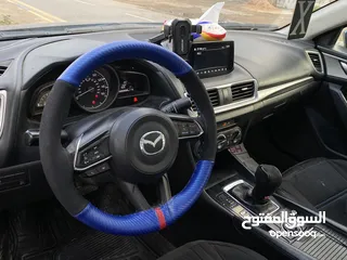  13 Mazda 3.2018