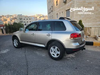  6 VOLKSWAGEN TOUAREG 2004