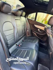  10 Mercedes-Benz C300 AMG