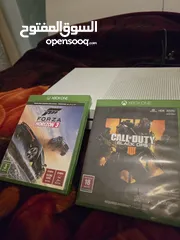  3 xbox one s مستعمل مع لعبتين
