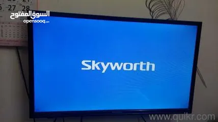  1 شاشة تلفزيون سكايورث 32 انش مستعملة مع حامل skyworth