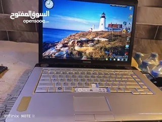  1 لابتوب توشيبا بحاله ممتازه