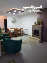  1 شقة في راس الطاحونة