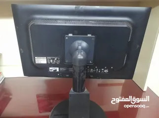  2 كومبيوتر شخصى Hp كيسه + شاشه + كيبورد الكمبيوتر بحاله جيده جدا