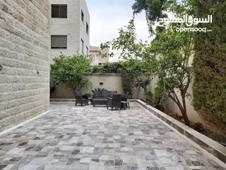  26 شقة مفروشة للايجار ثلاث غرف نوم مع حديقة في الرابية