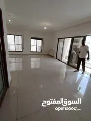  17 شقه فارغه للايجار ضاحيه الامير راشد + 4 نوم + 220 متر + غرفه خادمه+