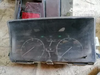  8 قطع سيارات قديمه مستعمله مختلفه للبيع اوبل و ايسوزو  مري سياره موديل قديم كما بالصور