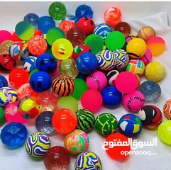  21 ماكينات مصاص و علكة وطابات هدايا و هزازات بالعملة