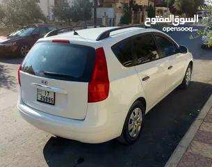  15 هونداي موديل 2011 i30 استخدام شخصي بحاله الشركه