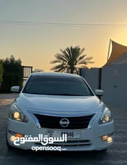  1 Nissan Altima نسيان التيما وارد اميركي 4سلندر  يوجد اضافات شاشة مع كميرا نظيف من الداخل والخارج بدون