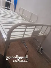  3 سرير طبي وكاله مع فرشته
