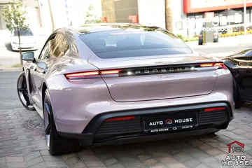  5 بورش تايكان كهربائية بالكامل 2021 Porsche Taycan – Performance Battery Plus