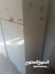  4 ثلاجه 320 لتر جنرال ما بعرف اكم قدم لكن حجمها كبير الاصليه اربع نجوم**** شغاله 100٪ @##############