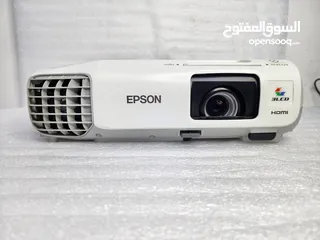  2 Epson powerlite 98H 2 hdmi ports vGa condition 10/10 power cable only 135 omani riyal