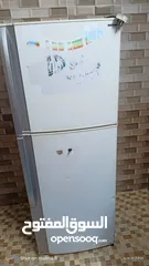  1 ثلاجه شارب  12قدم