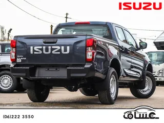  2 Isuzu D-Max 2024 ( جير عادي)