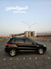  9 VOLKSWAGEN - Tiguan 2011