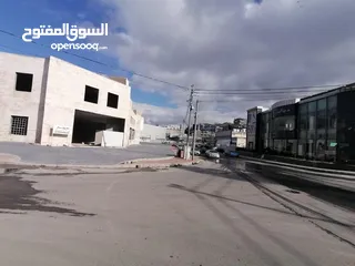  10 مجمع تجاري للبيع في منطقة المقابلين شارع القدس على 3 شوارع