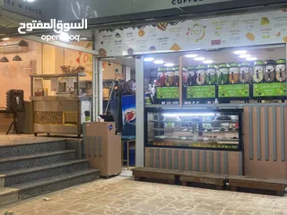  29 عدد محل عصير كامل متكامل  بحاله لجديد والسعر ما يرضي الله البيع كامل. كلو بحاله الجديد