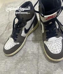  19 احذية براند