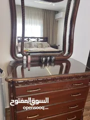  1 غرفة نوم ماستر للبيع خشب زان
