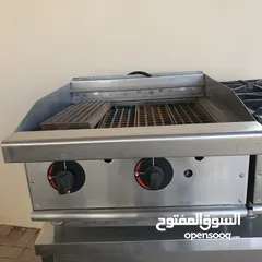  1 grill  Only used for two weeks