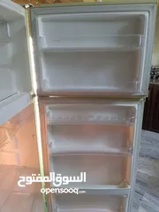  2 ثلاجه بحاله جيده جدا