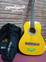  7 جيتار legend شبه جديد مع شنتة ونضيف موديل CG155YN خشب اصلي وفريت بورد نضيفة جديدة