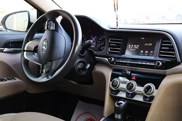  14 Hyundai Elantra 2020 - GCC