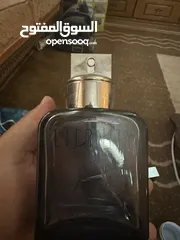  4 عطور فارغه للبيع