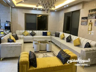  29 جلسات خليجية 17 مقاعد مع طقم طربيزات ومراكي+ 10 قورن