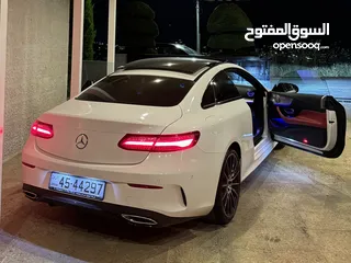  4 E200 Coupe AMG Night Package