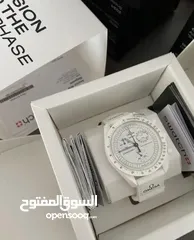  2 اوميغا سواتش باللون الابيض الجديد