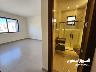  20 شقة طابقية فاخرة للبيع في عبدون  ref : 14385