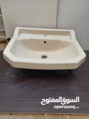  1 مقعد حمام ومغسله للبيع