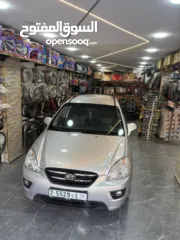  1 جيب كيا كارينز 2009