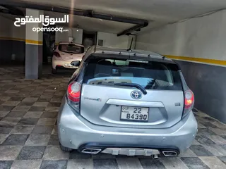  7 تويوتا بريوس س Toyota prius c للبيع