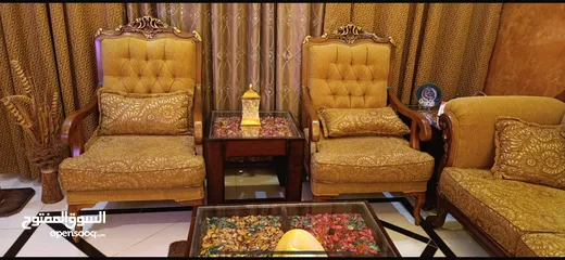  4 كنب غرفة سفرة 9 مقاعد فخم في ابو نصير عمان