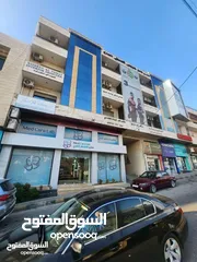  1 للبيع – مجمع تجاري مميز في قلب الفحيص