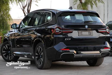  3 الفئة BMW IX3 2024 M kit full Electric - Fully Loaded