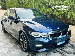  4 BMW 330e ///M