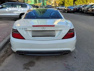  4 Mercedes benz  SLK 200