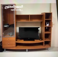  3 بوفيه للتلفزيون بحالة جيدة جدا خشب ماليزي